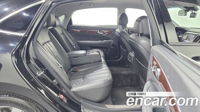 Hyundai Equus 2012 — photo 18