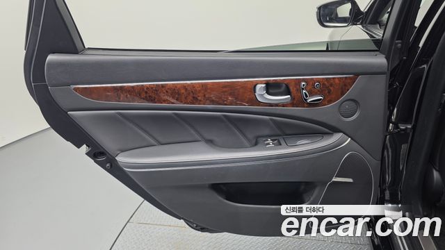 Hyundai Equus 2012 — photo 15