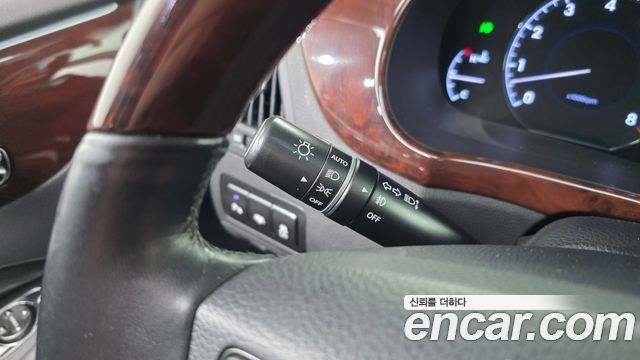 Hyundai Equus 2012 — photo 31