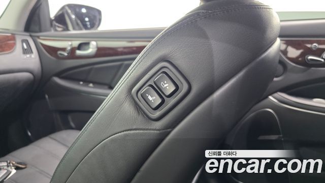 Hyundai Equus 2012 — photo 32