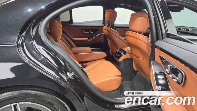 Mercedes-Benz S-Class 2022 — photo 18