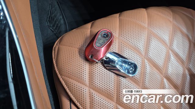 Mercedes-Benz S-Class 2022 — photo 22