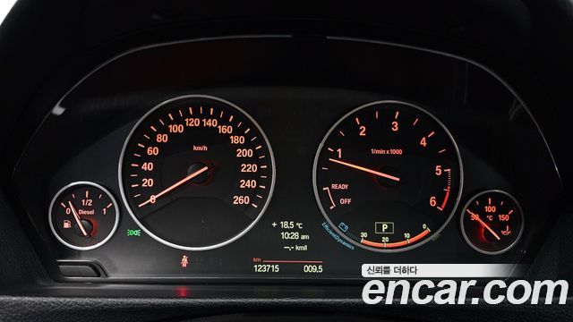 BMW 3-Series 2012 — photo 11