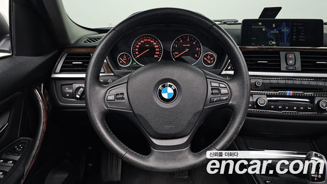 BMW 3-Series 2012 — photo 19
