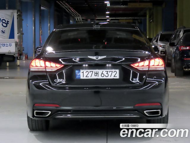 Genesis G80 2018 — photo 4