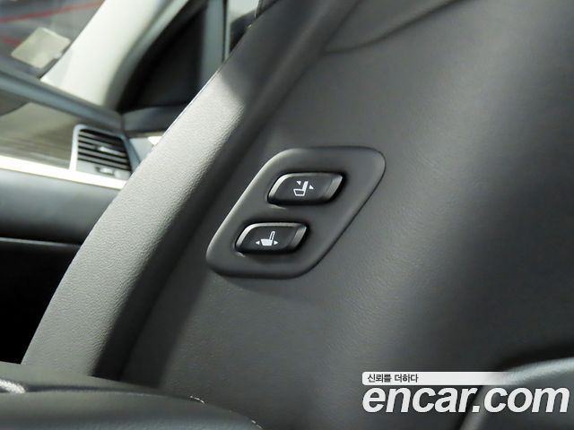 Genesis G80 2018 — photo 16