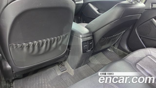 Kia K5 2012 — photo 17
