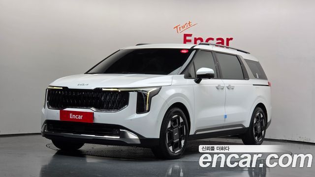 Kia Canival 2025 — photo 1