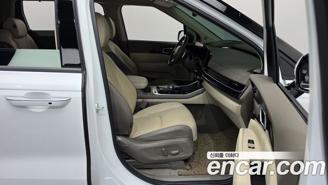 Kia Canival 2025 — photo 16
