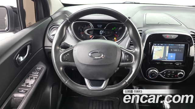 Renault Korea QM3 2018 — photo 13