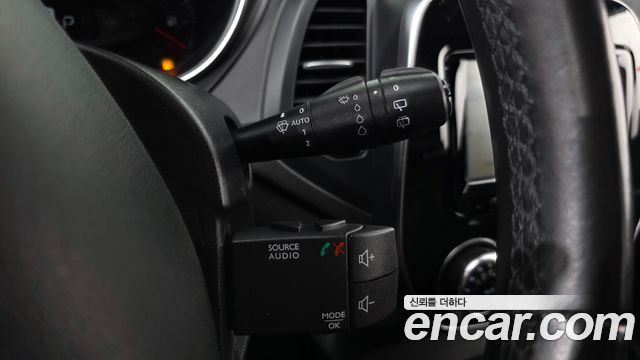 Renault Korea QM3 2018 — photo 17