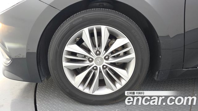Hyundai Grandeur 2017 — photo 5