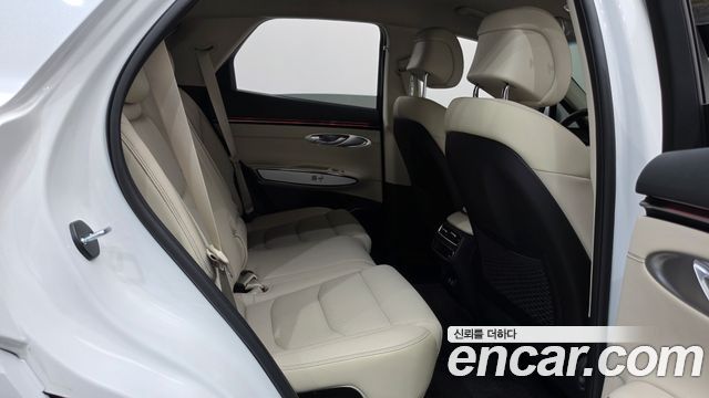 Genesis GV70 2025 — photo 25
