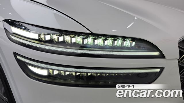 Genesis GV70 2025 — photo 8