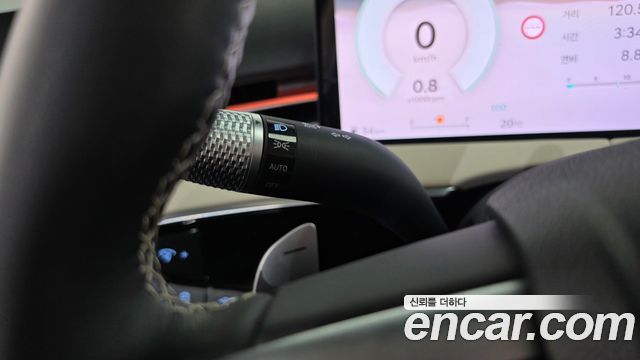 Genesis GV70 2025 — photo 28
