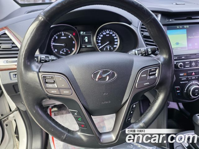 Hyundai Santafe 2016 — photo 10