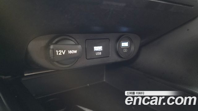 Hyundai AVANTE 2023 — photo 19