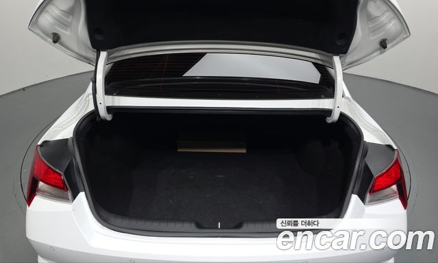 Hyundai AVANTE 2023 — photo 26