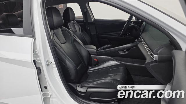 Hyundai AVANTE 2023 — photo 16