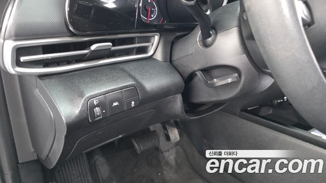 Hyundai AVANTE 2023 — photo 28