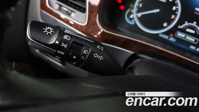 Hyundai Equus 2014 — photo 27