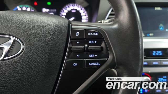 Hyundai Sonata 2016 — photo 15