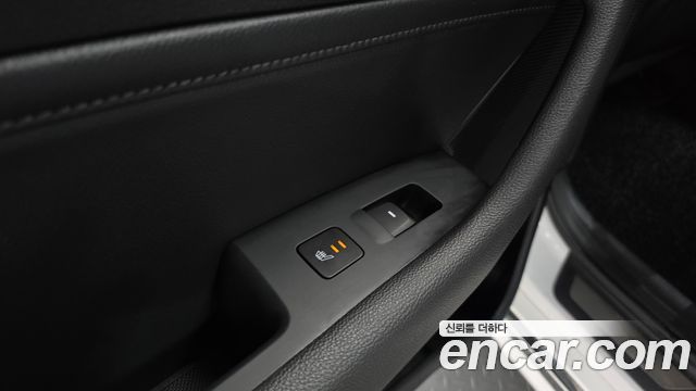 Hyundai Sonata 2016 — photo 16