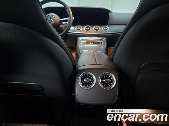 Mercedes-Benz CLS-Class 2022 — photo 16