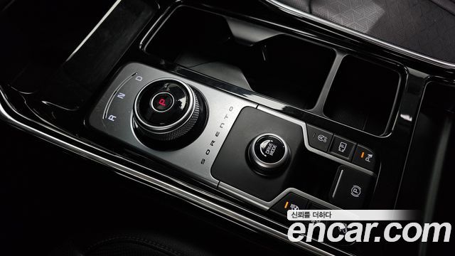 Kia Sorento 2023 — photo 12