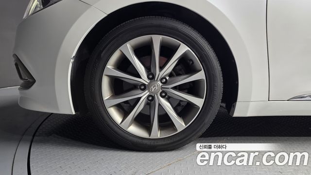 Hyundai Grandeur 2015 — photo 5
