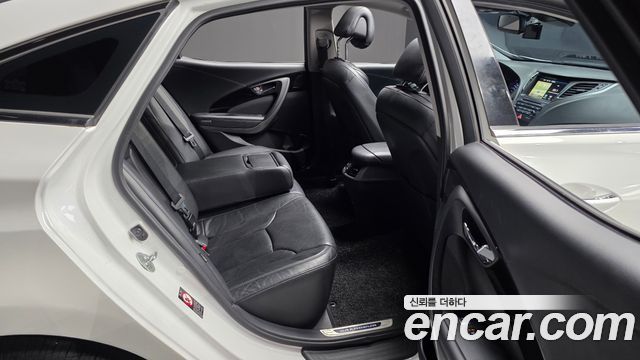 Hyundai Grandeur 2015 — photo 11