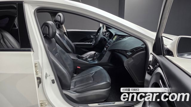 Hyundai Grandeur 2015 — photo 12