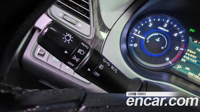 Hyundai Grandeur 2015 — photo 17