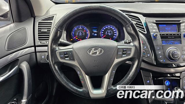 Hyundai i40 2012 — photo 13
