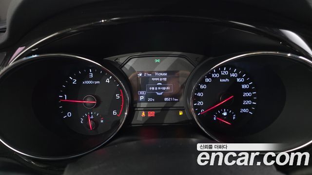 Kia Canival 2020 — photo 11