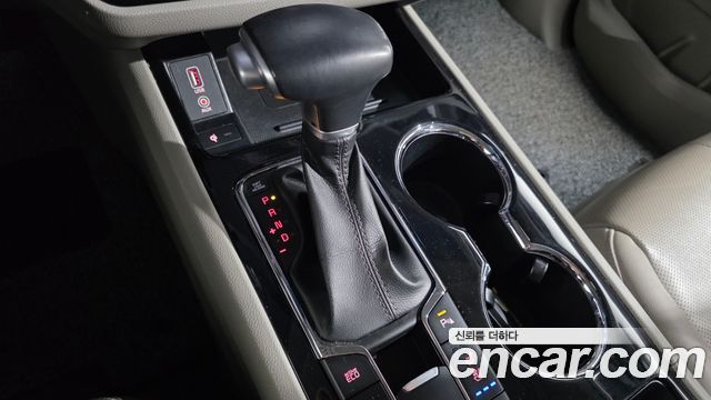 Kia Canival 2020 — photo 12