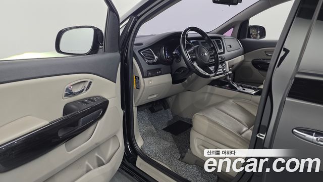 Kia Canival 2020 — photo 13