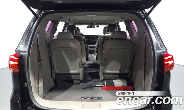 Kia Canival 2020 — photo 26