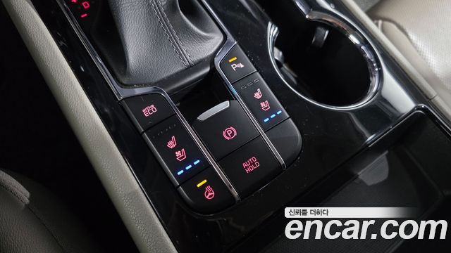 Kia Canival 2020 — photo 27