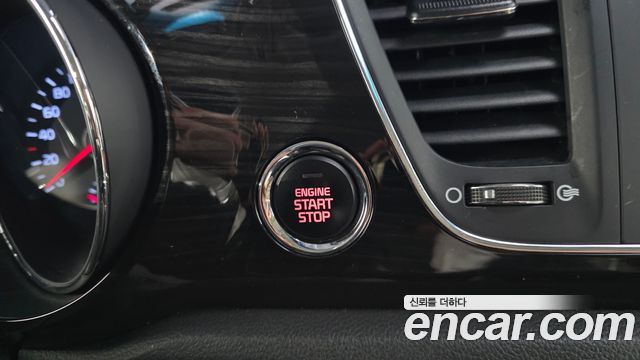 Kia Canival 2020 — photo 28