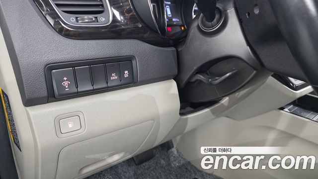Kia Canival 2020 — photo 30