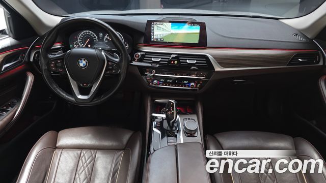 BMW 5-Series 2018 — photo 7