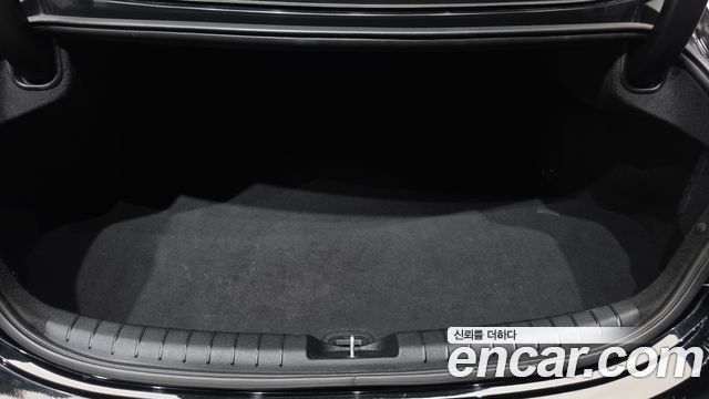 Hyundai Grandeur 2018 — photo 25