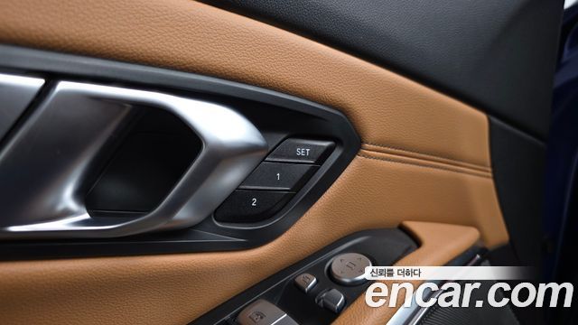 BMW 3-Series 2022 — photo 33