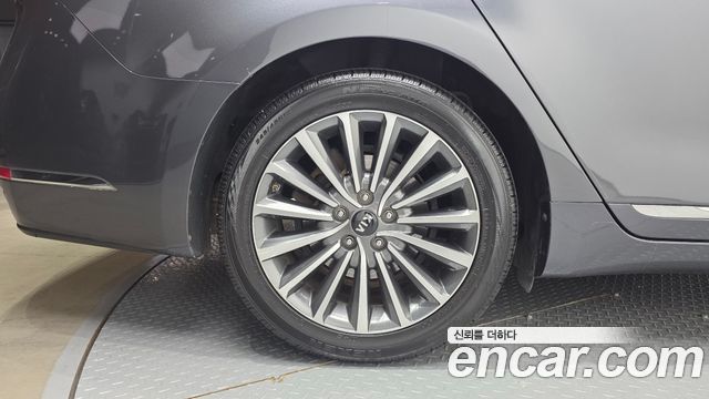 Kia K7 2017 — photo 5