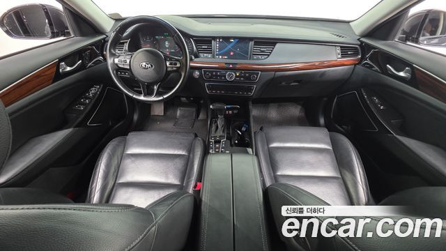 Kia K7 2017 — photo 10