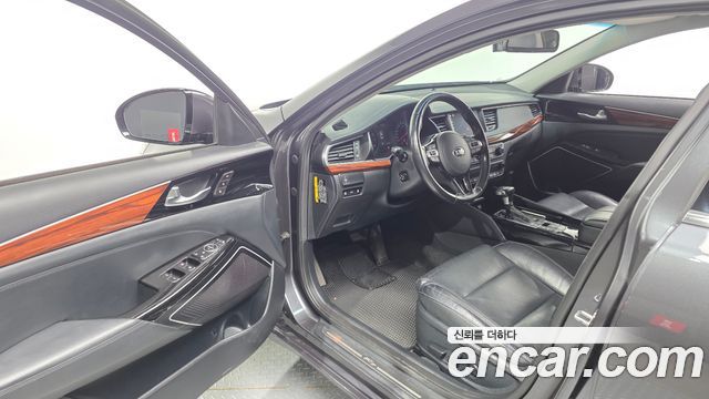Kia K7 2017 — photo 13