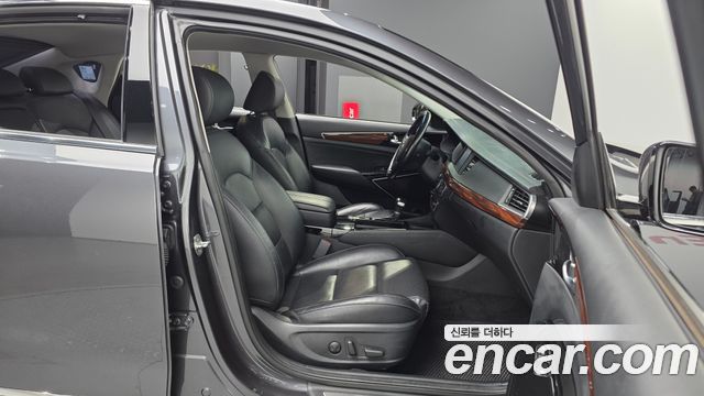 Kia K7 2017 — photo 17