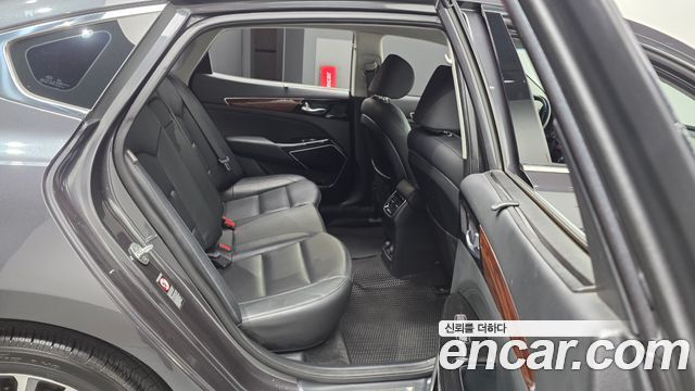 Kia K7 2017 — photo 18