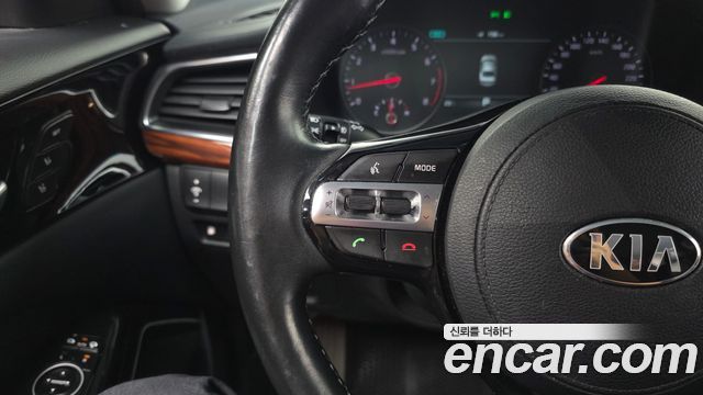 Kia K7 2017 — photo 23